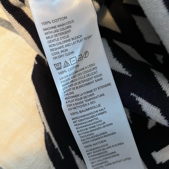 TOMMY BAHAMA | Small | Very SOFT! - Picture 11 of 12